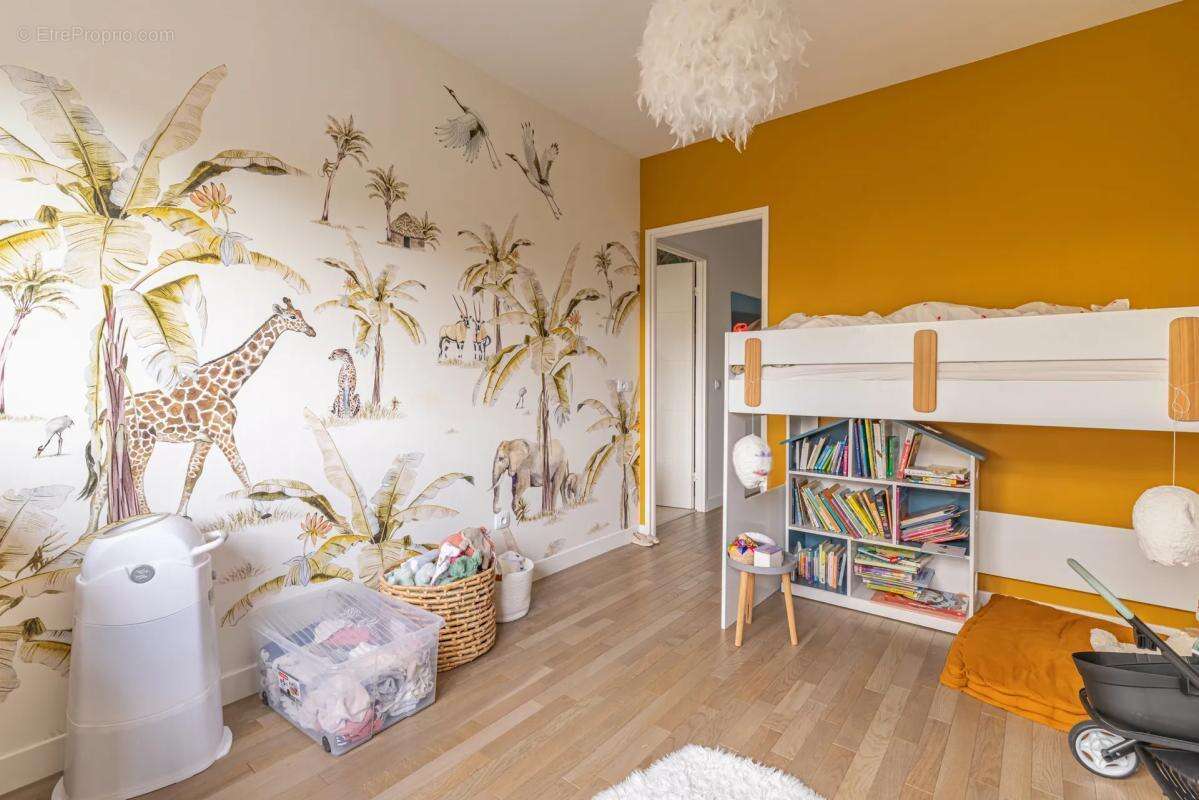 Appartement à ISSY-LES-MOULINEAUX