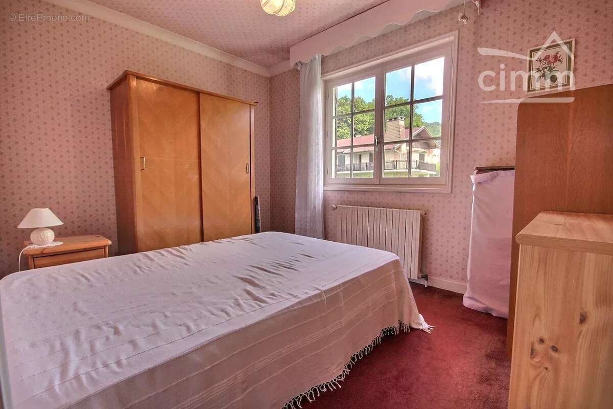 Maison à VAULNAVEYS-LE-HAUT