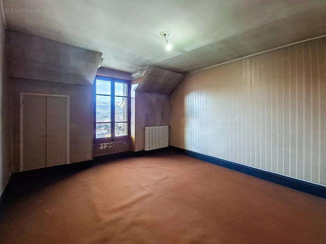 Maison à LES ECHELLES