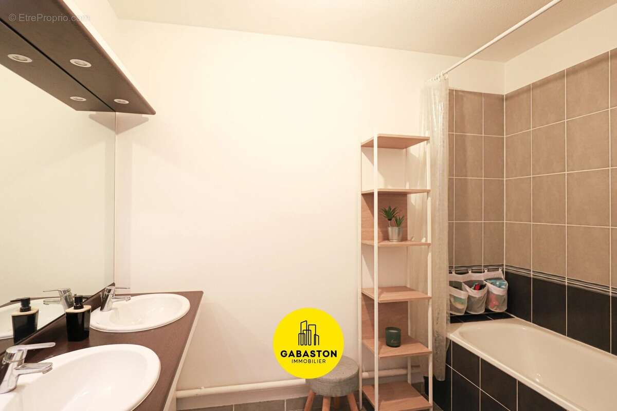 Appartement à MARSEILLE-12E