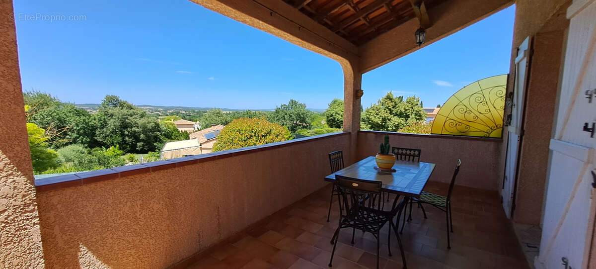 Maison traditionnelle de 184 m2 utiles (90 m2 hab.)   Piscine, grand garage et vue Cévennes   Gajan (30730) - photo 10