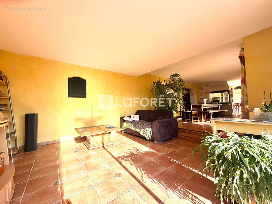 Maison à SAINT-CYPRIEN