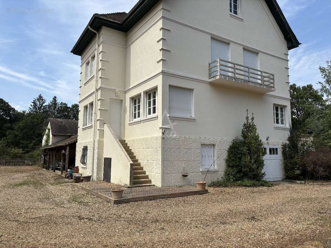 Propriete bourgeoise/ parc de 1.7 ha - photo 12