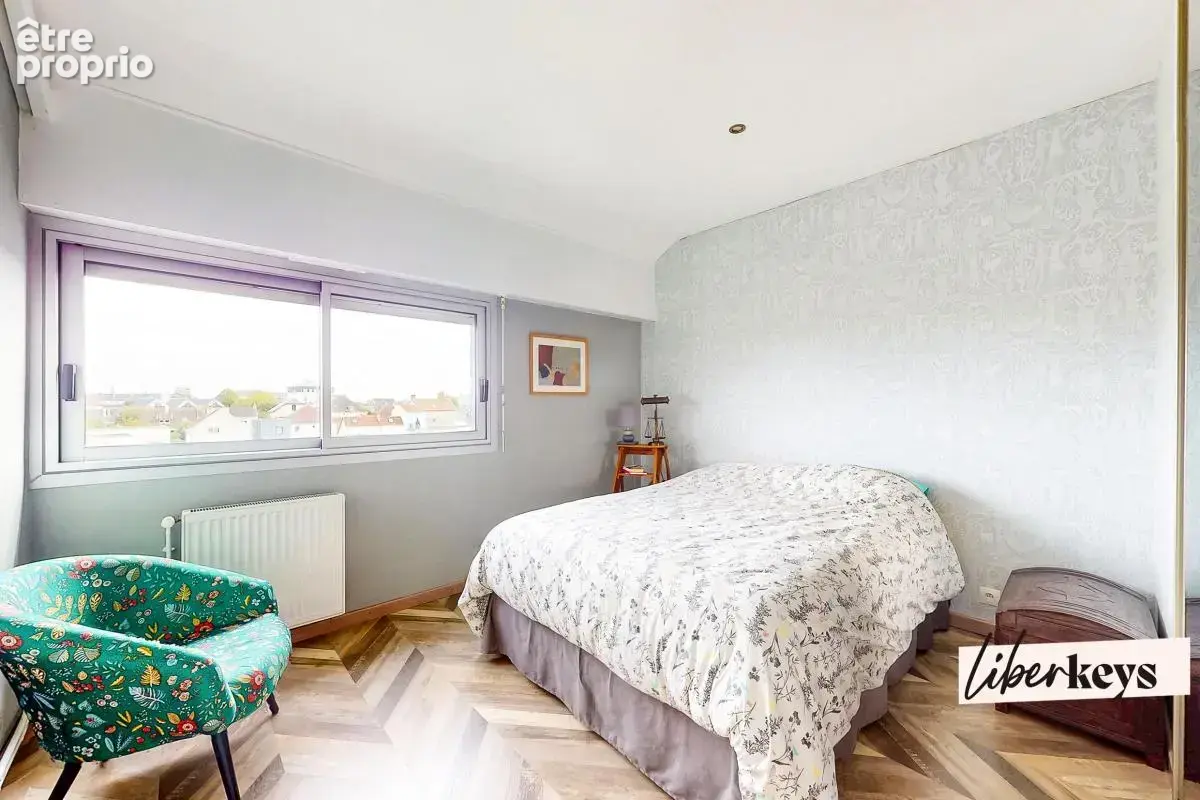 T4 duplex 80m² au dernier étage avec terrasse plein Sud Caen cinéma Lux - photo 5