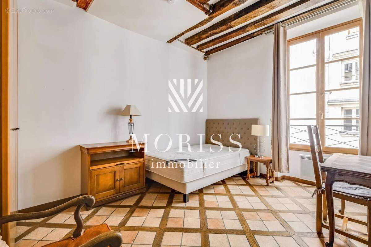 Appartement à PARIS-6E