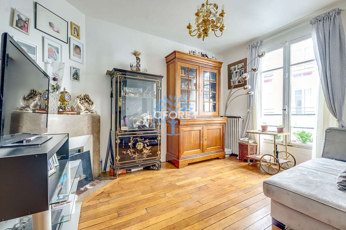 Appartement à PARIS-20E