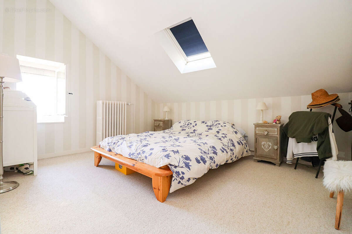 Appartement à PLOMBIERES-LES-DIJON