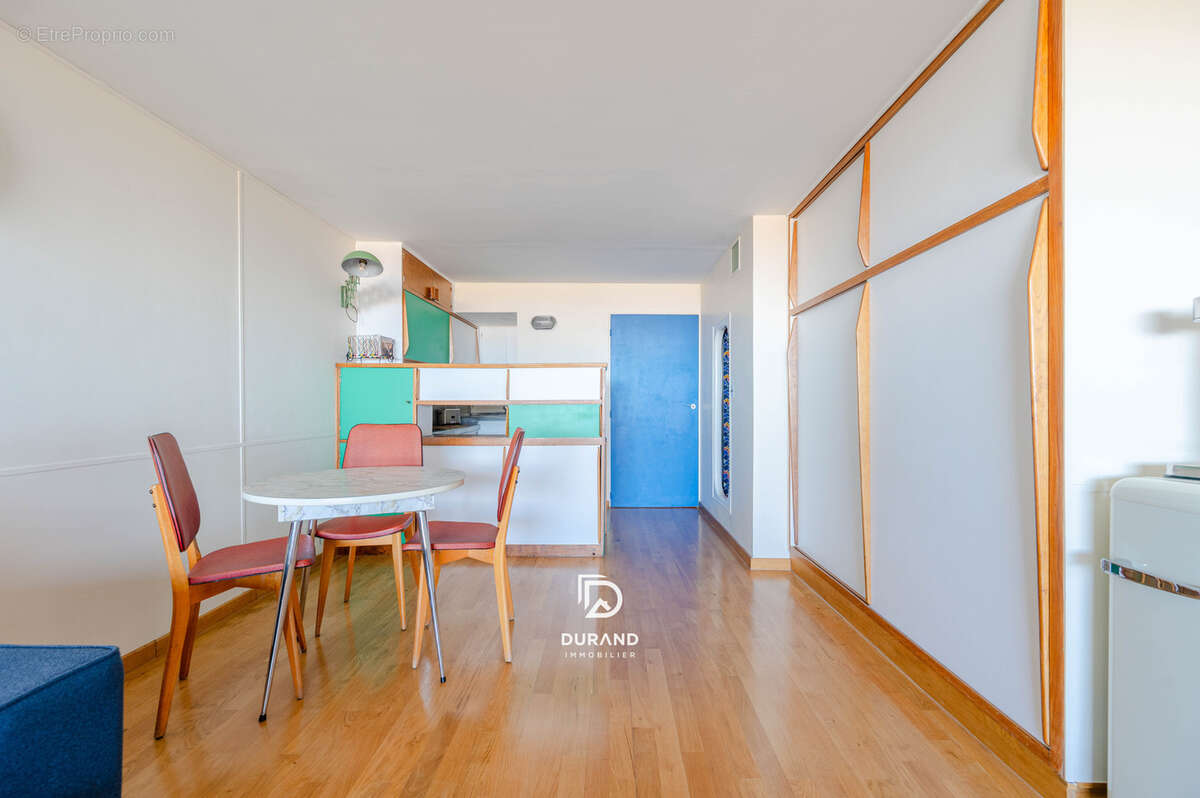 Appartement à MARSEILLE-8E