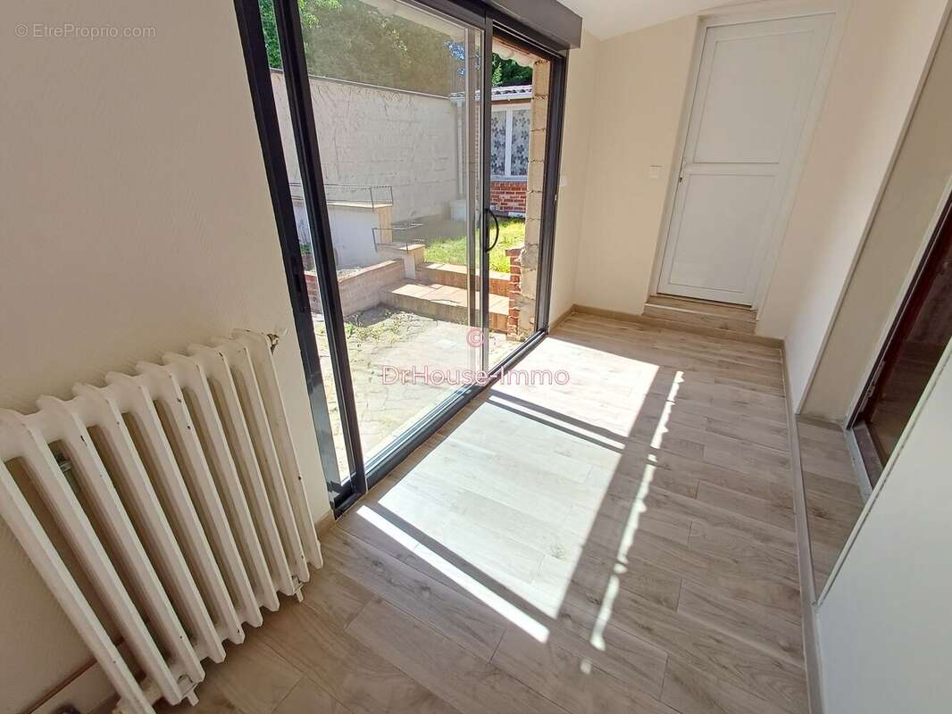 Maison à SAINT-QUENTIN