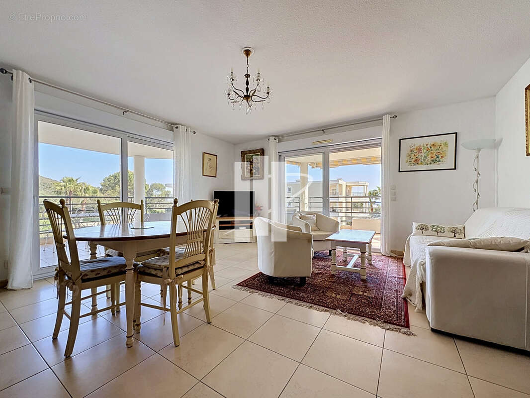 Appartement à SAINT-RAPHAEL