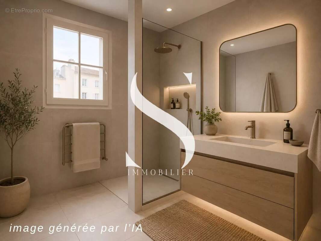 Appartement à VALLAURIS