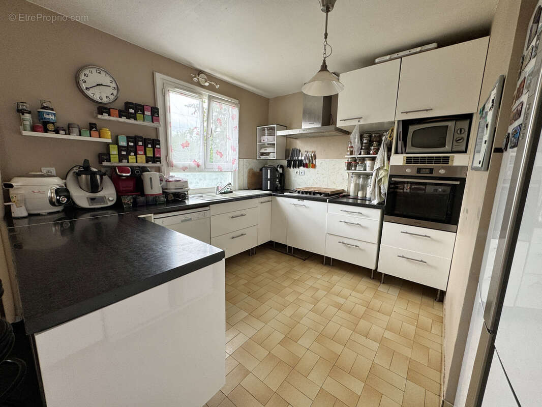 Maison familiale 5 chambres à 5 mn de la gare de Bueil - photo 9