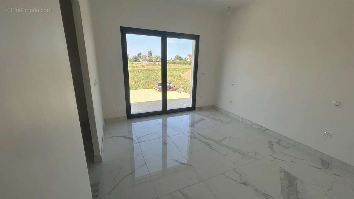 Maison à PACY-SUR-EURE