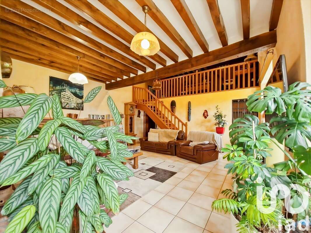 Photo 6 - Maison à MONT-SAINT-SULPICE