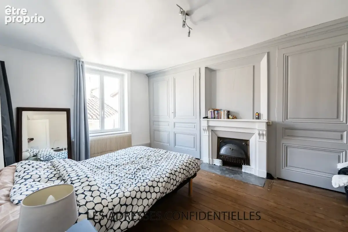 Irigny - Elégante maison de ville 287 m2 sur terrain arboré 425 m2 - photo 11