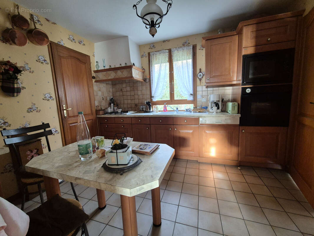 Maison à NEUFCHATEL-EN-BRAY