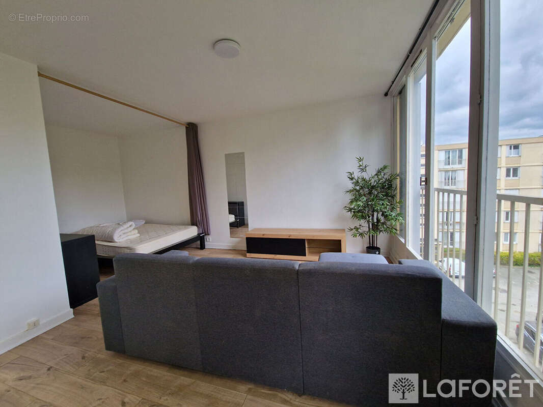 Appartement à LE PLESSIS-TREVISE