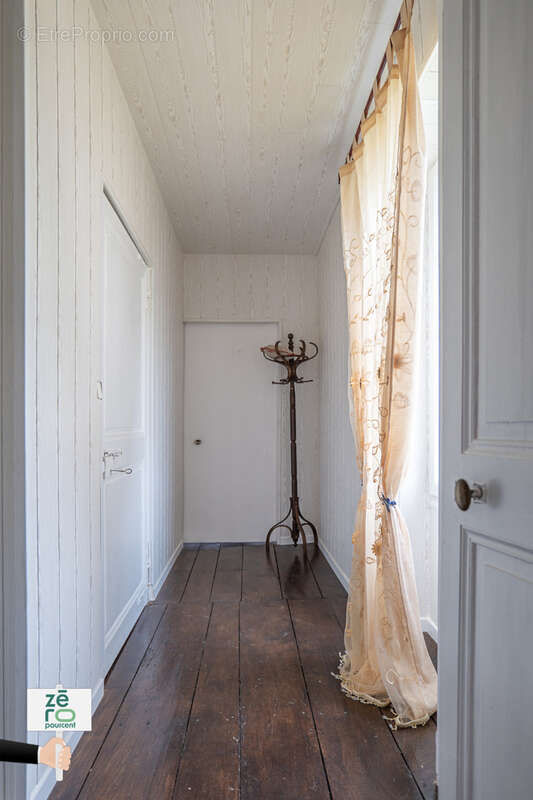 Maison à LES MAGNILS-REIGNIERS