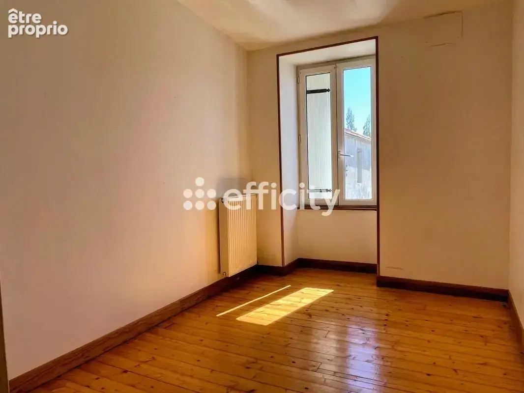 Maison 3 pièces 120 m² à vendre à Thaire (17290) - photo 4