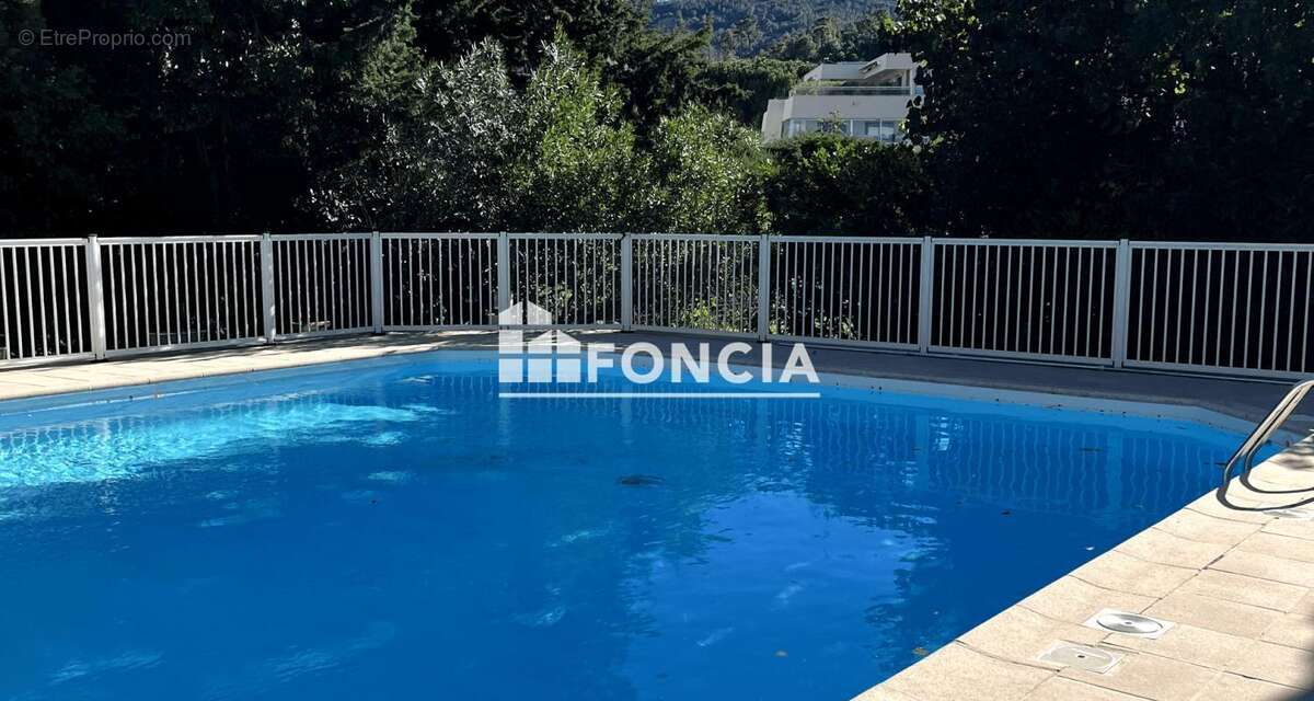 Appartement à MANDELIEU-LA-NAPOULE