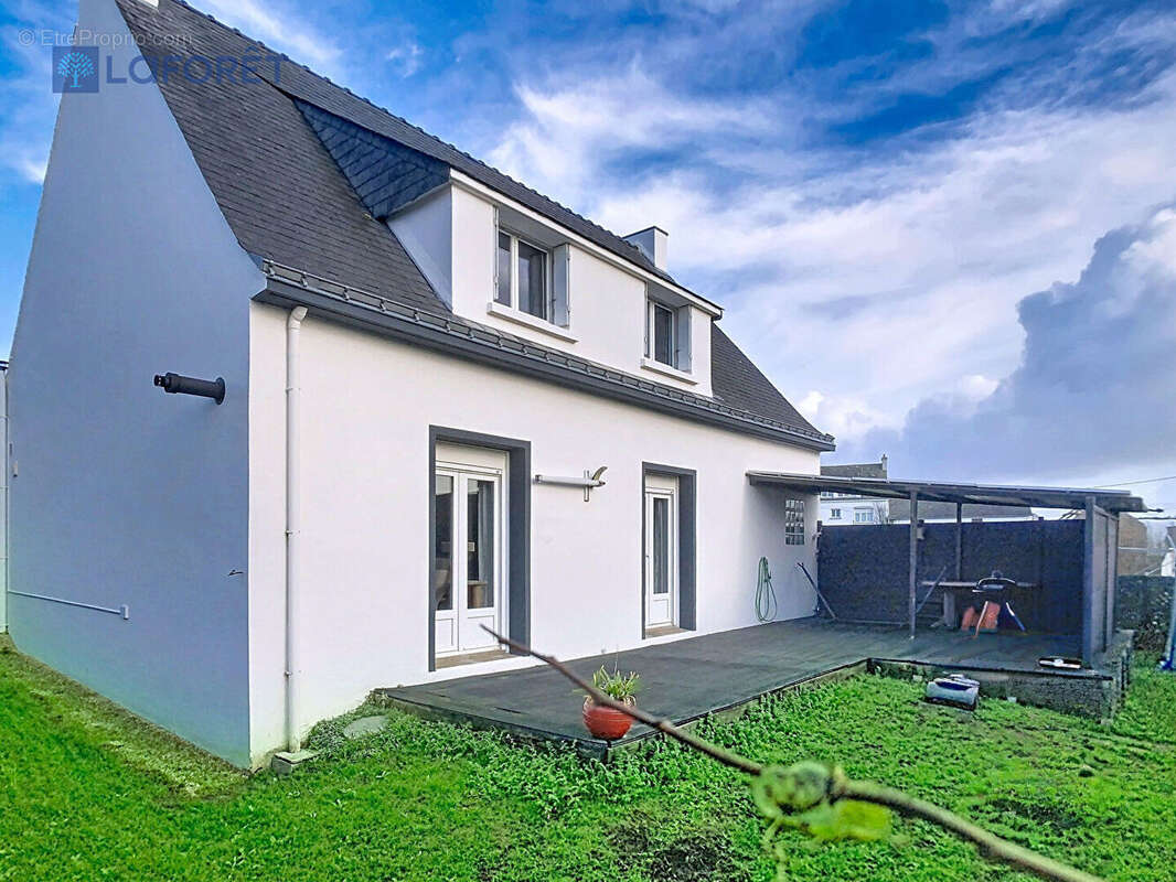 Maison à PLOUHINEC