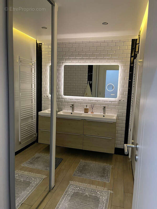 Appartement à FONTAINE-LES-DIJON