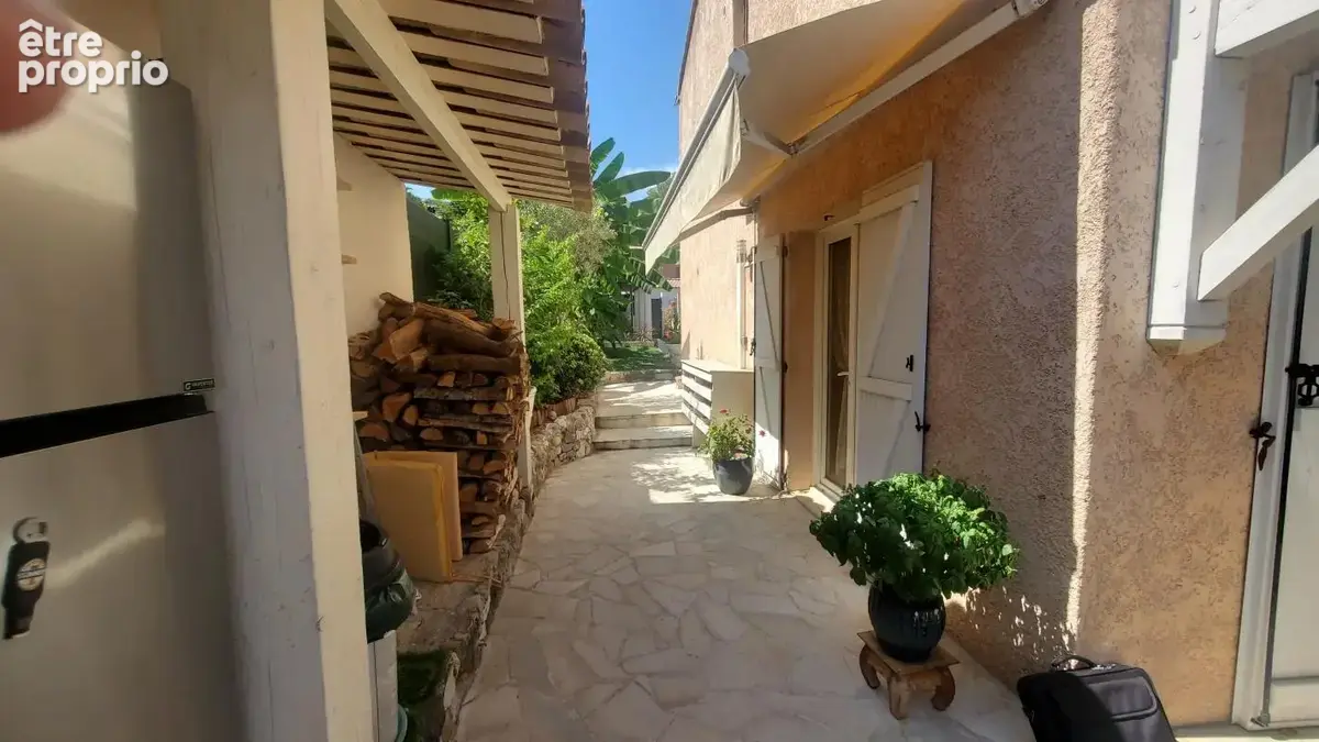 Maison 4 chambres .piscine. jakuzzi. clim. renovation totale recente - photo 5