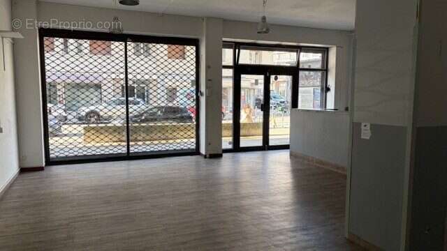 Commerce à GRENOBLE