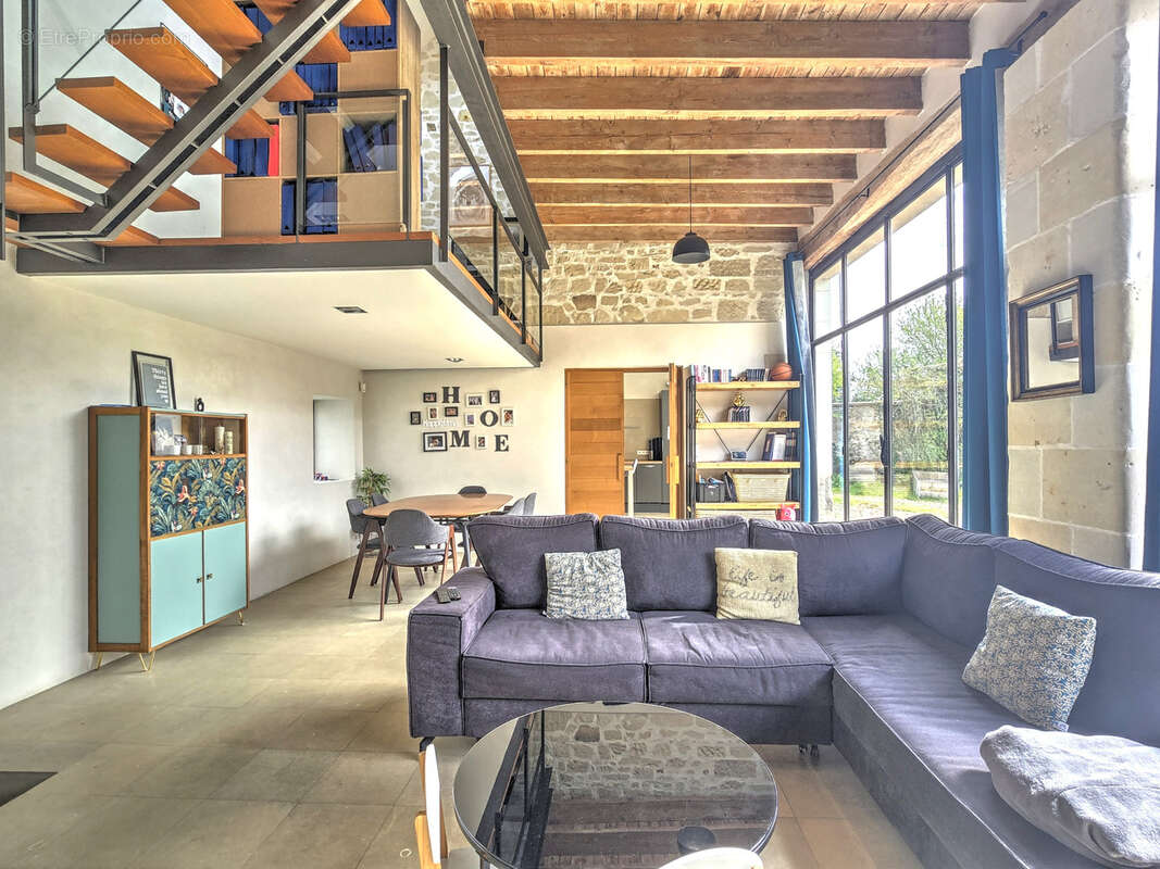 Maison à BRISSAC-QUINCE