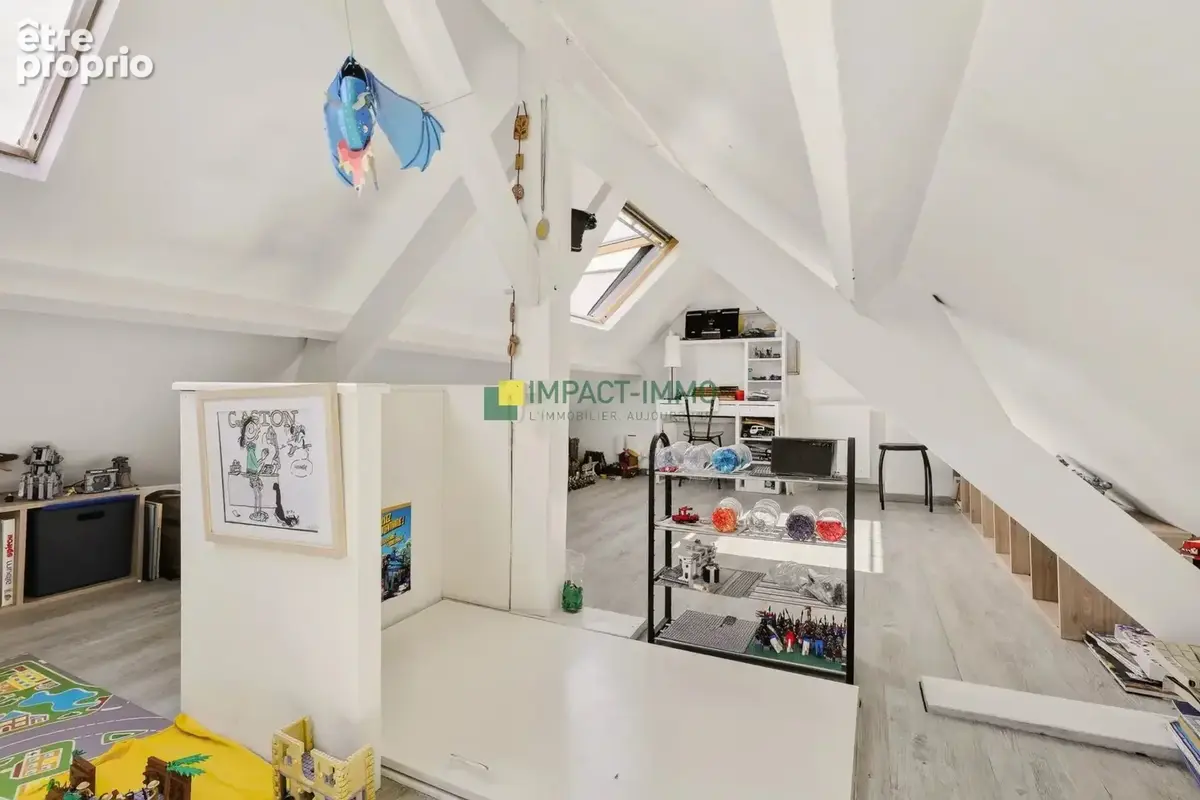  Coup de Cœur – Maison en Pierre avec Jardin, Terrasse et Dépendance à Colombes - photo 13