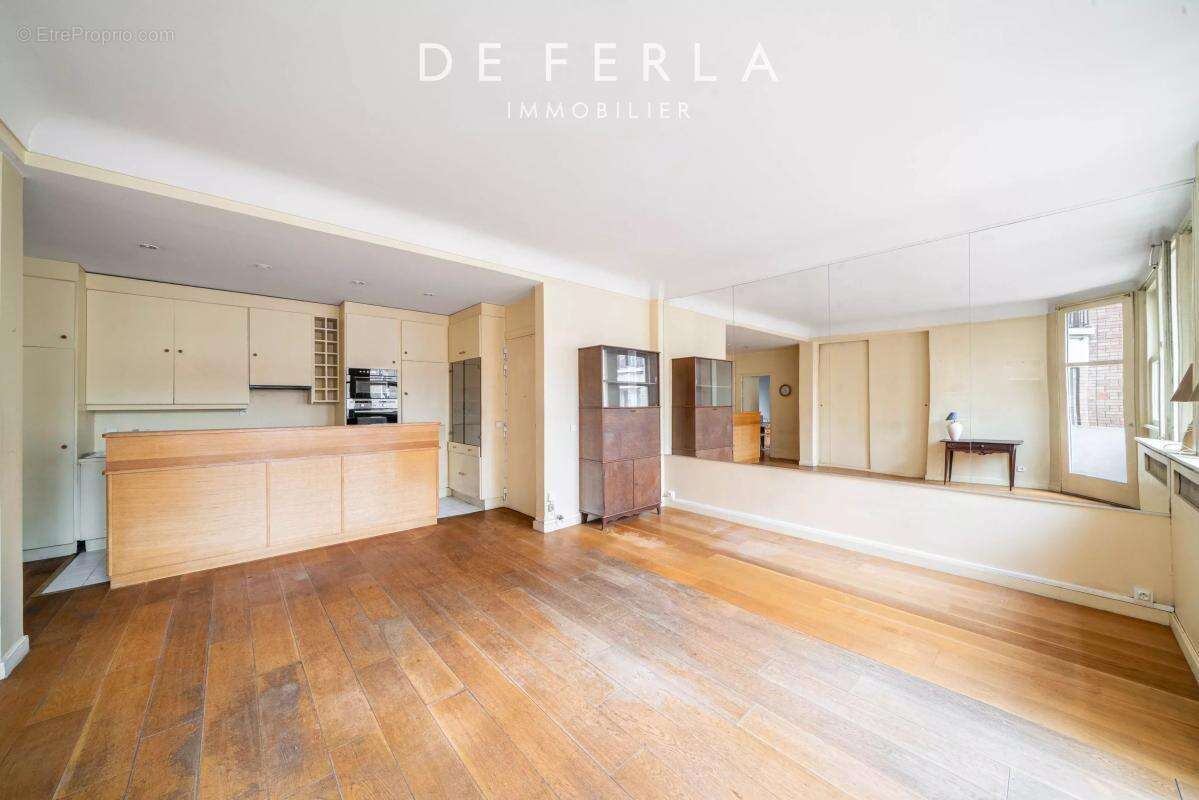 Appartement à PARIS-14E