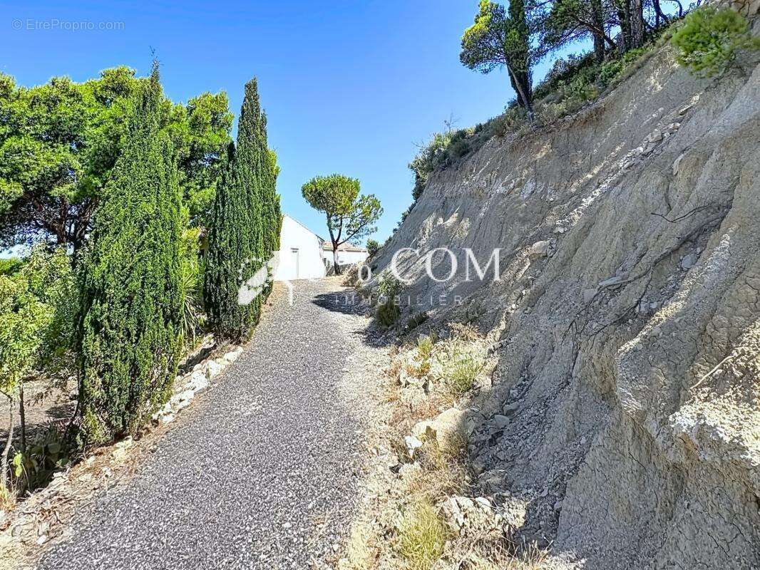 Charmante Maison de 178 m2 dans propriété avec terrain, Port - photo 27
