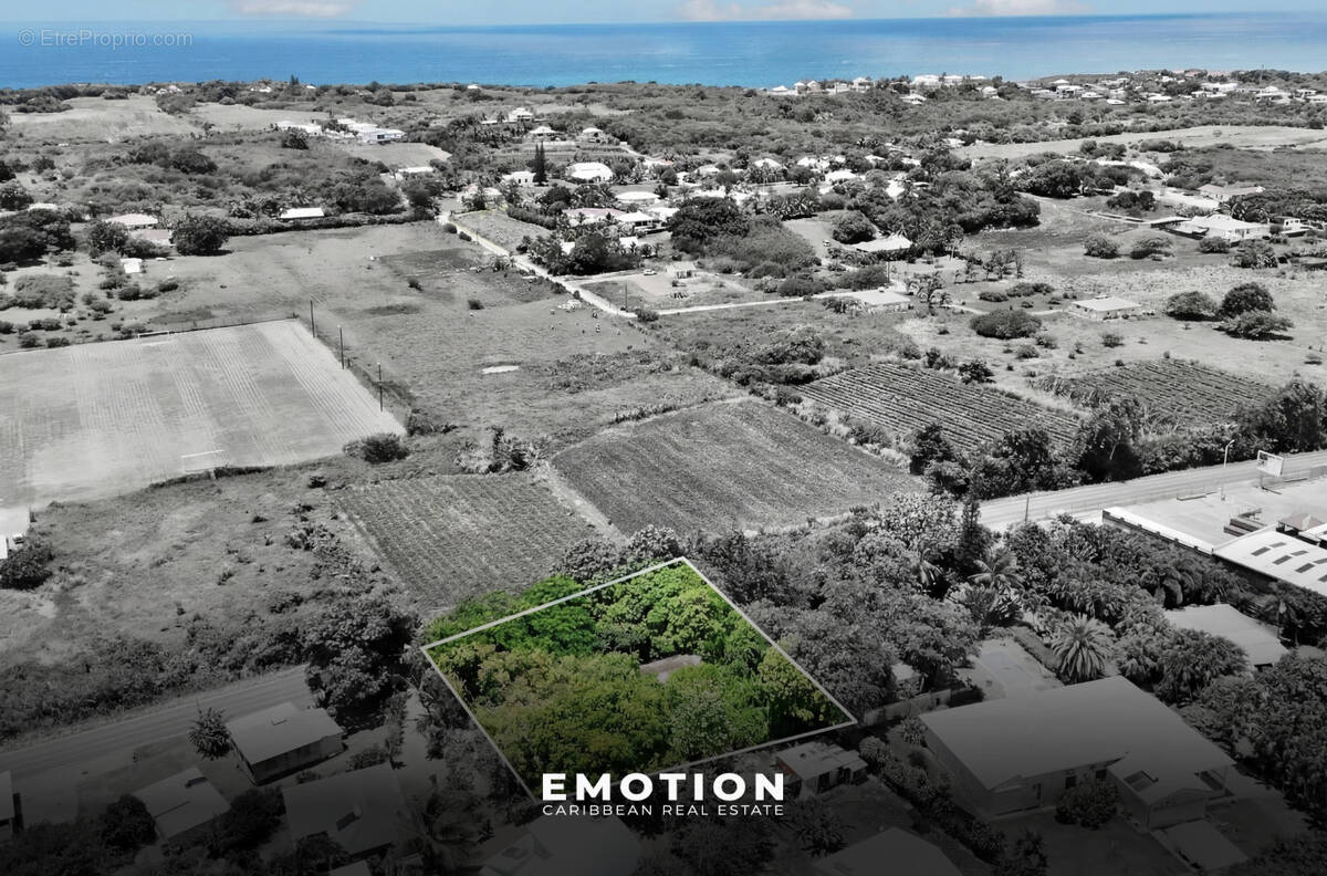 Terrain à SAINT-FRANCOIS