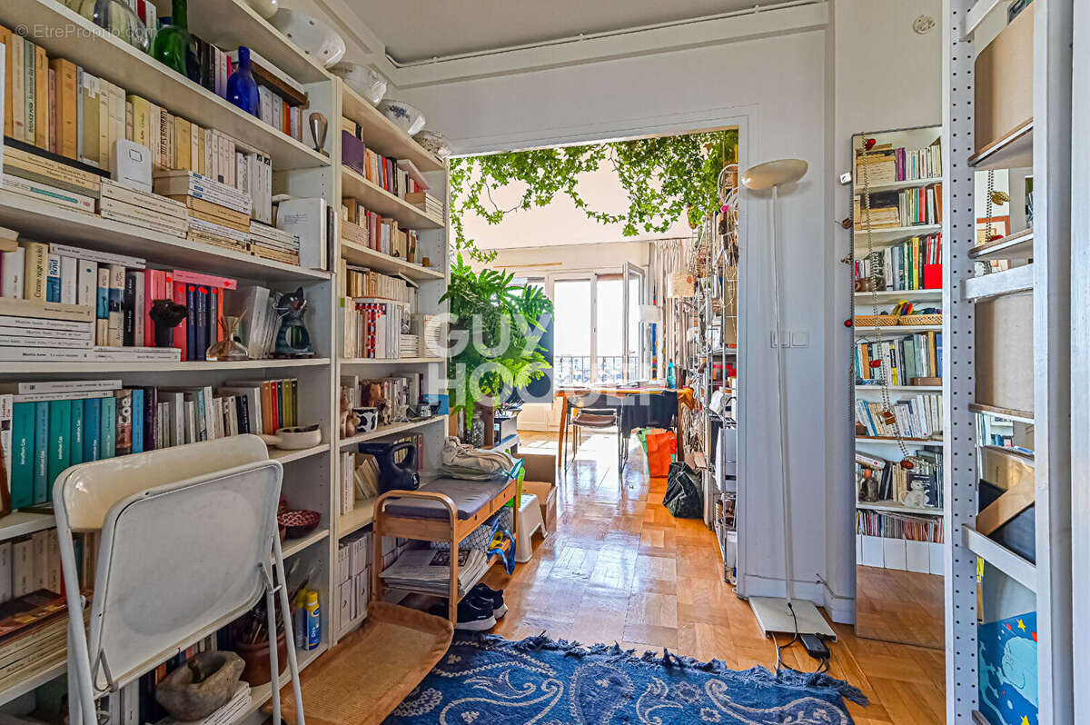 Appartement à PARIS-12E