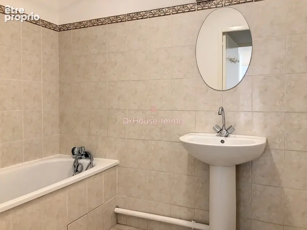 Appartement 2 pièces 47 m² à vendre à Toulon (83000) - photo 7