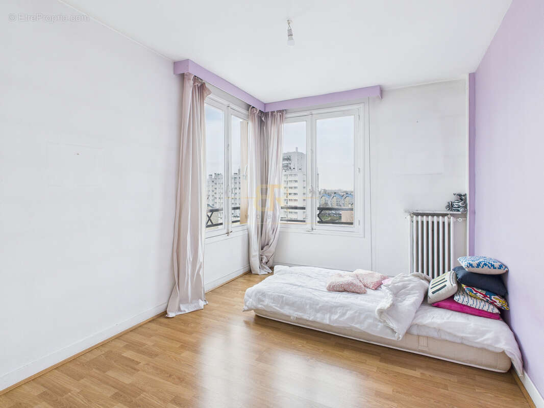Appartement à AUBERVILLIERS