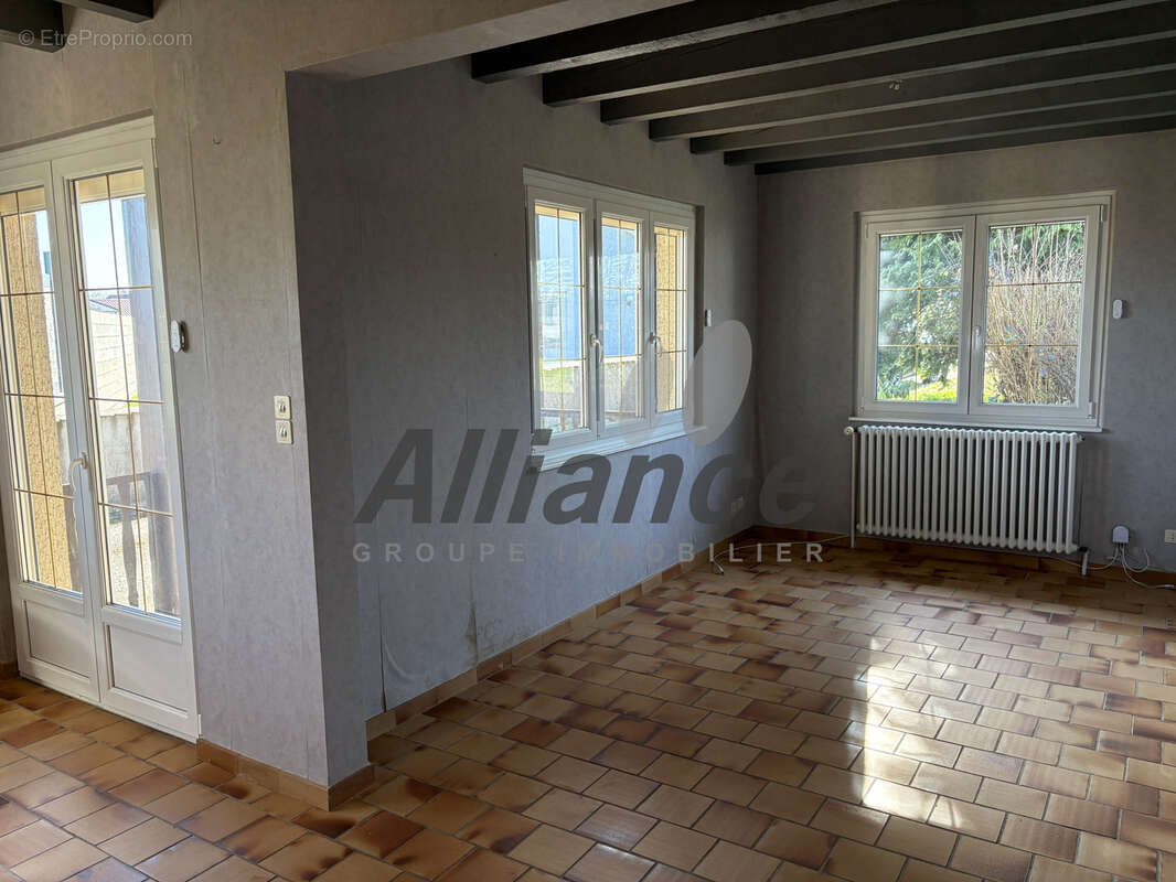 Maison à SAINT-SAUVEUR