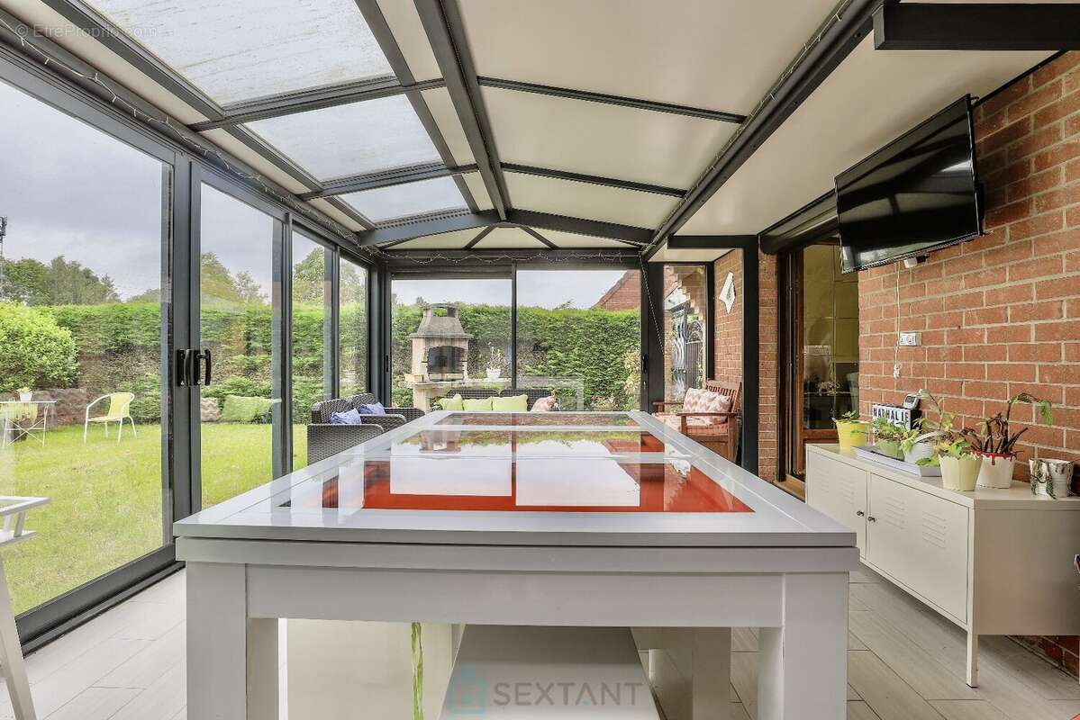 Maison semi individuelle pleine de charme sur secteur prisé et calme. - photo 8
