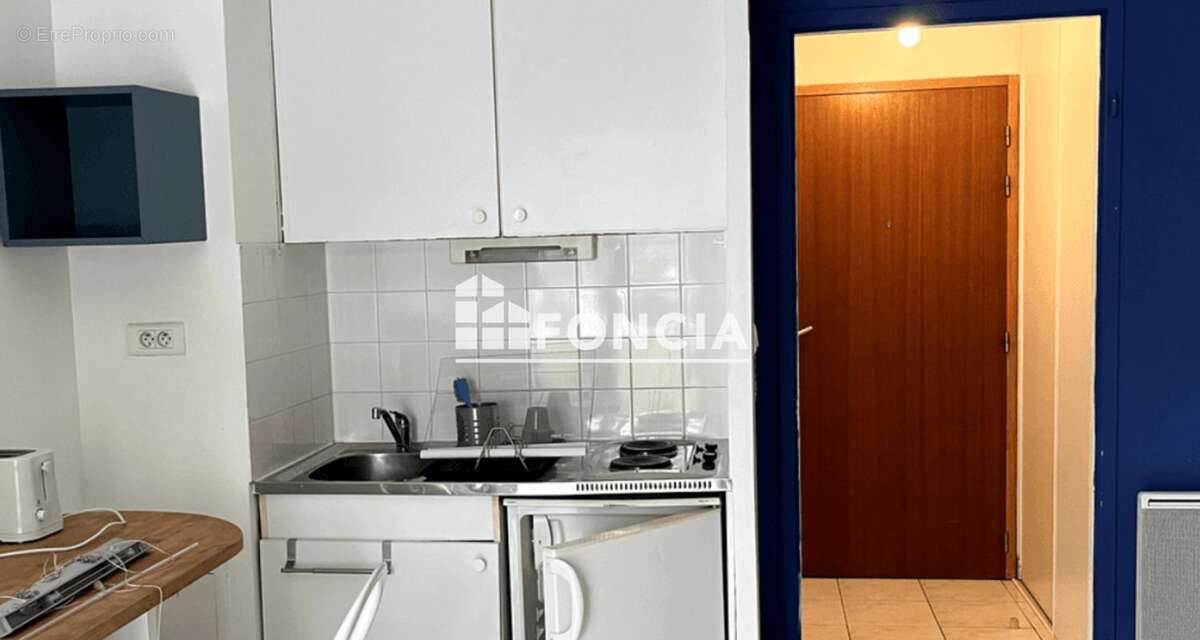 49 angers studio quartier universite catholique - vendu avec locataire _ exclusivite foncia - photo 4