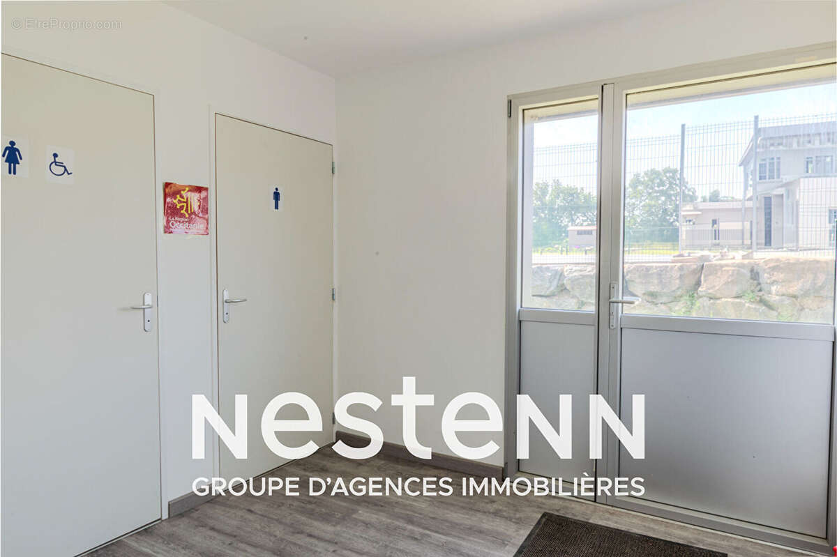 Commerce à PAMPELONNE