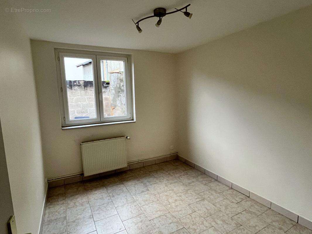 Appartement à MOULINS