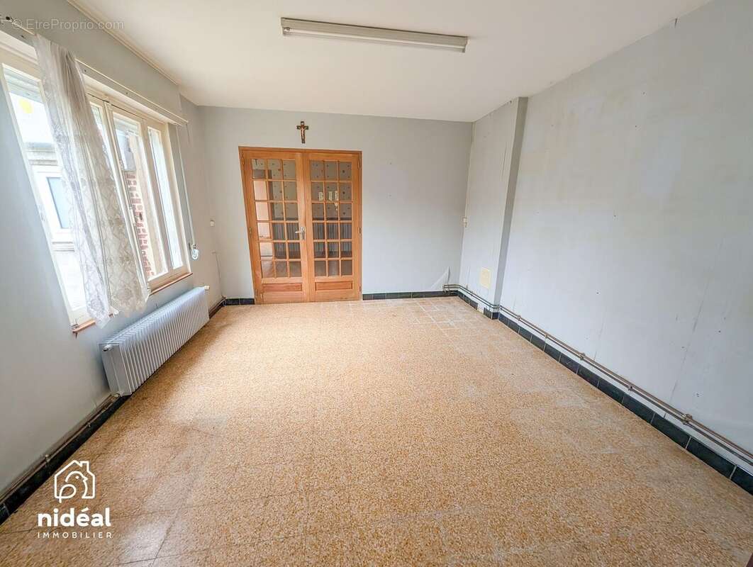 Maison à SARS-POTERIES