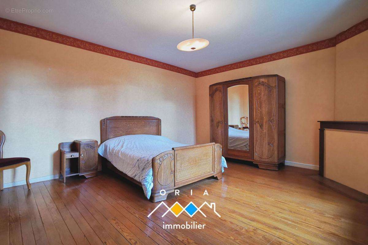 Maison à VIEVILLE-EN-HAYE