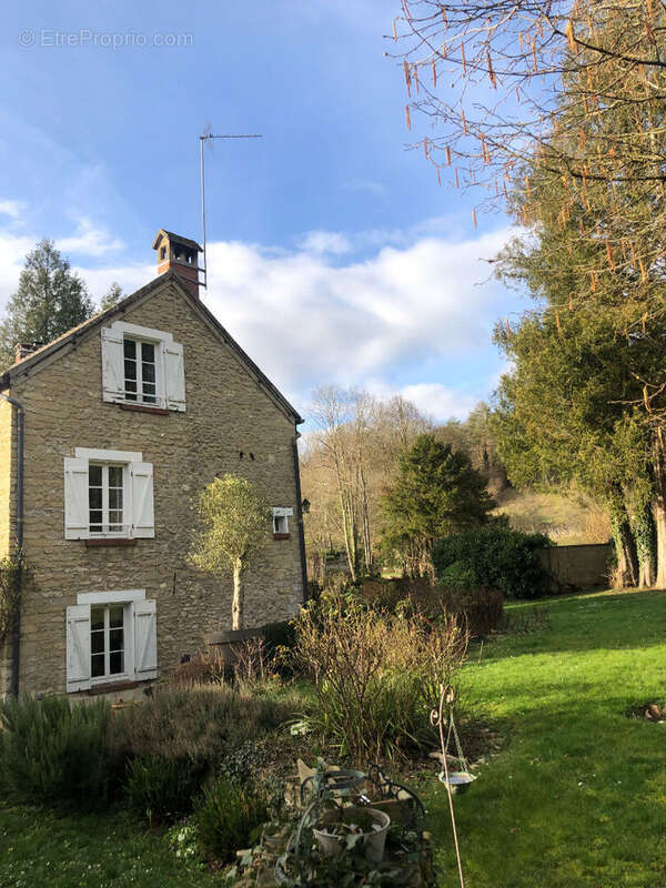 Maison à VIENNE-EN-ARTHIES