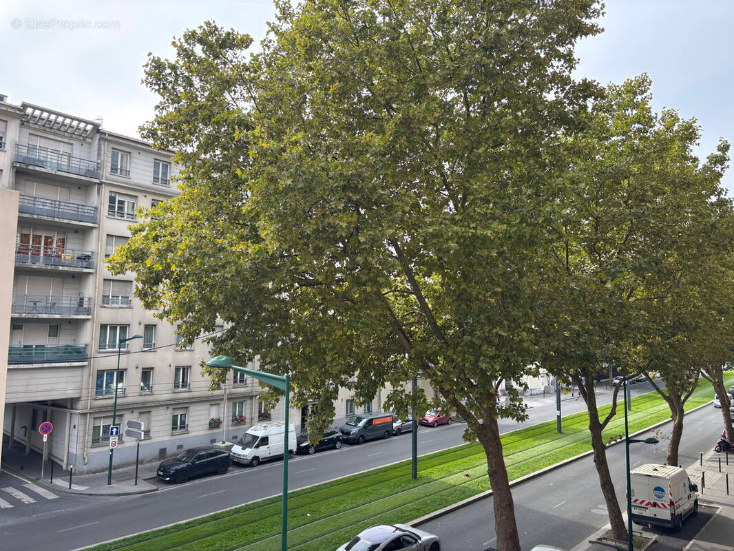 Appartement à EPINAY-SUR-SEINE