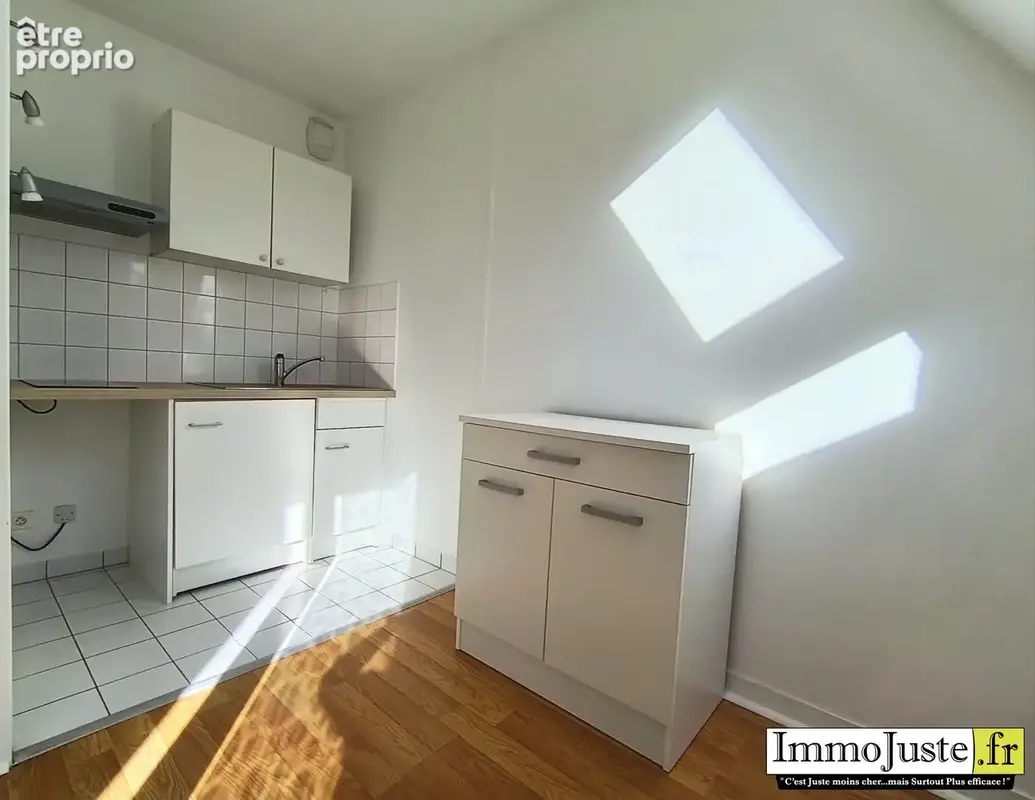 Appartement 1 pièce 29 m² à vendre à Courbevoie (92400) - photo 3
