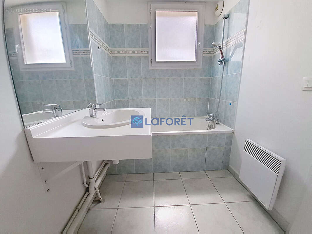 Appartement à MAGNY-LE-HONGRE