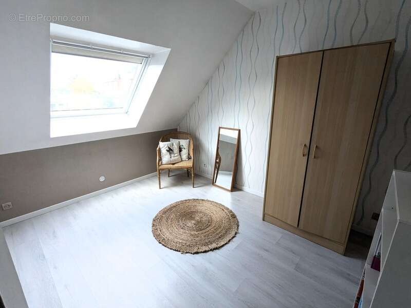 Maison à NEUVILLE-EN-FERRAIN