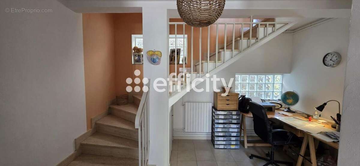 Maison 167 m² à Geu  - photo 8