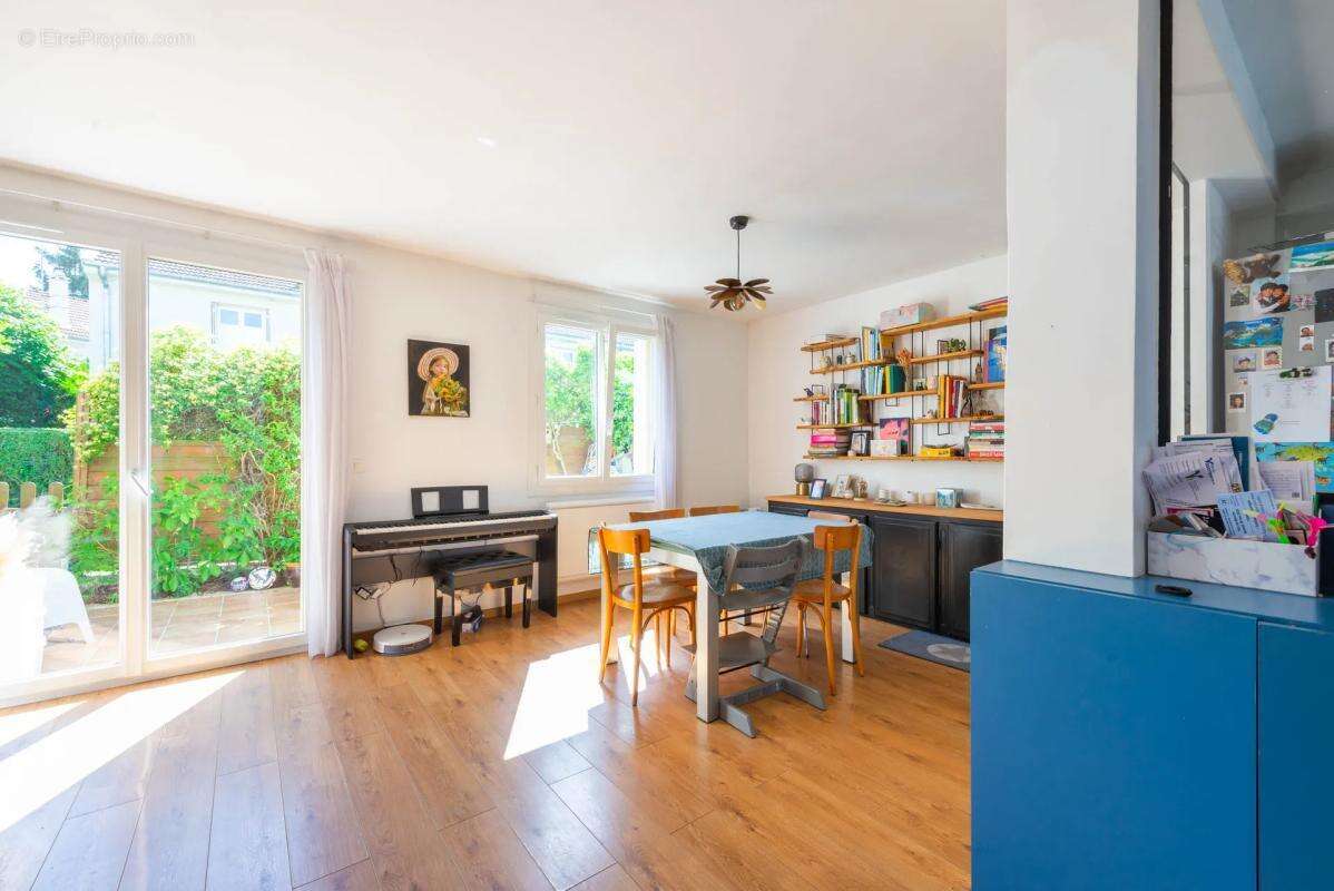 Maison à VAUCRESSON